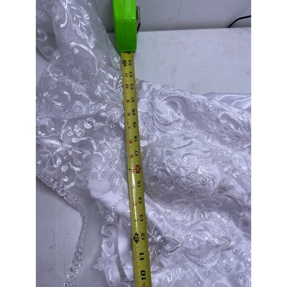 Wedding dress / white - Picture 14 of 16